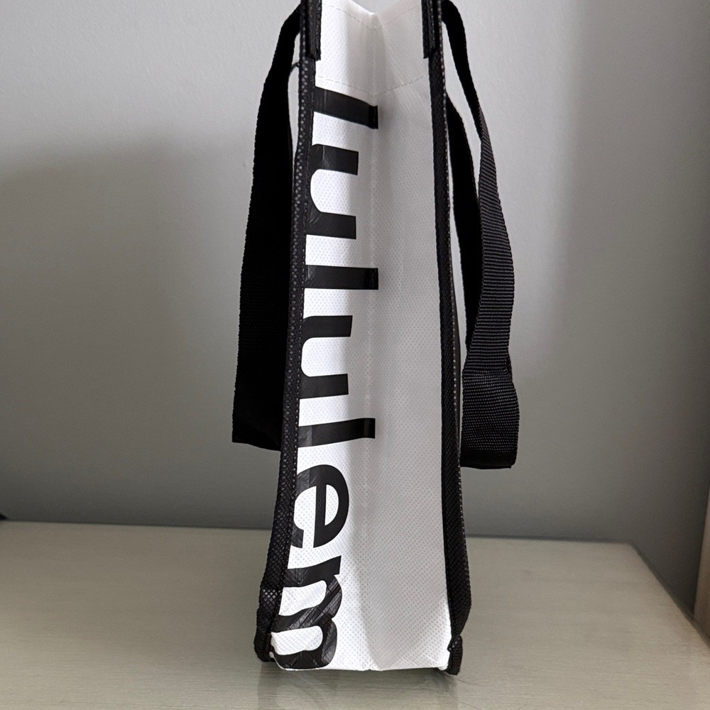 lululemon athletica Monochrome Side Tote